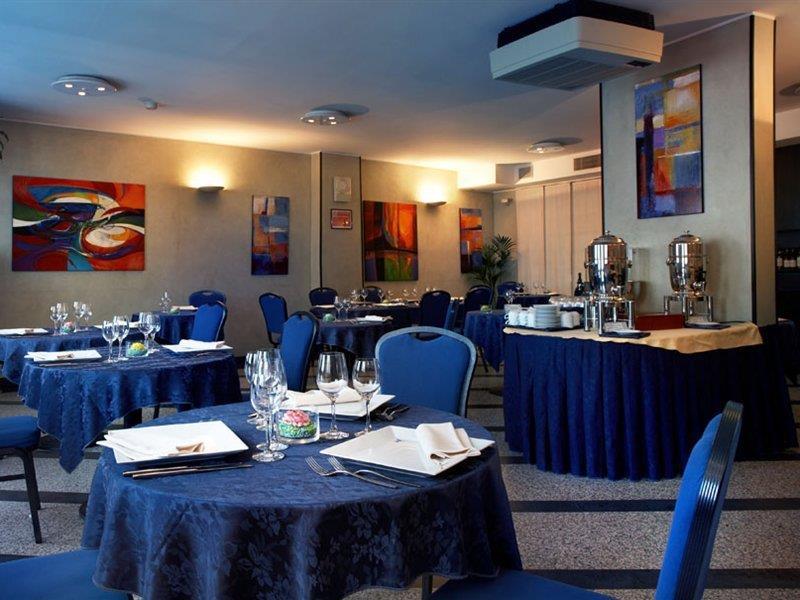 Pacific Hotel Airport Borgaro Torinese Buitenkant foto